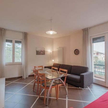 Aura Home Sirmione - 2 Bedrooms Apartment Екстер'єр фото