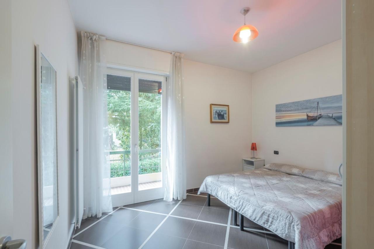 Aura Home Sirmione - 2 Bedrooms Apartment Екстер'єр фото