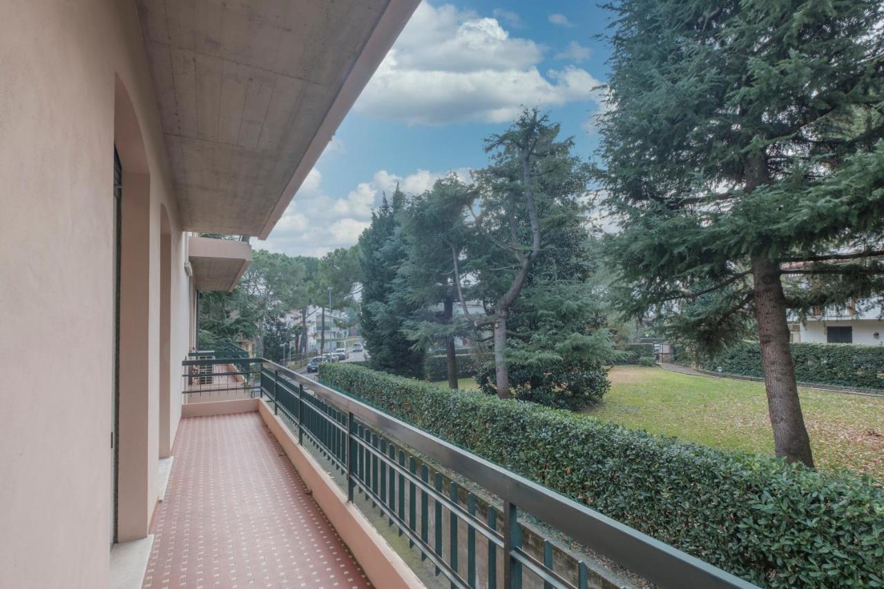 Aura Home Sirmione - 2 Bedrooms Apartment Екстер'єр фото